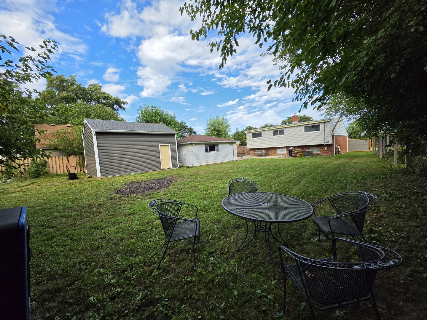 main property photo 34