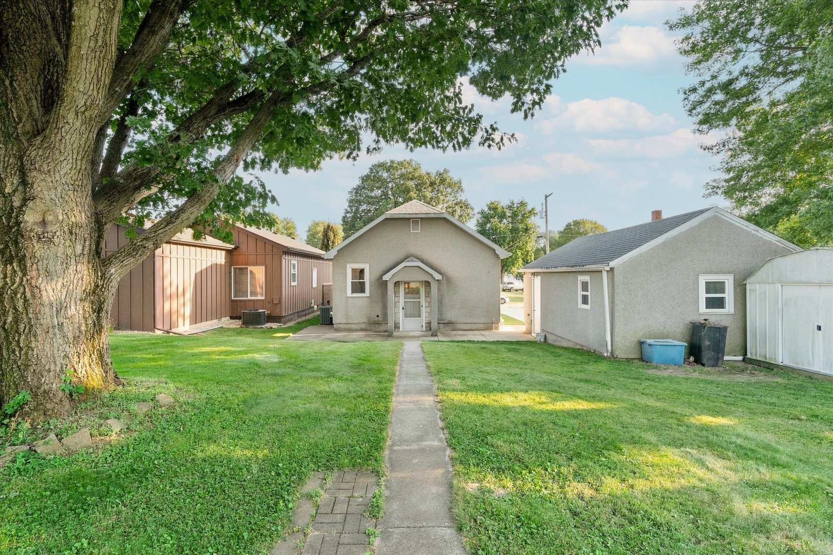 property viewer photo 1