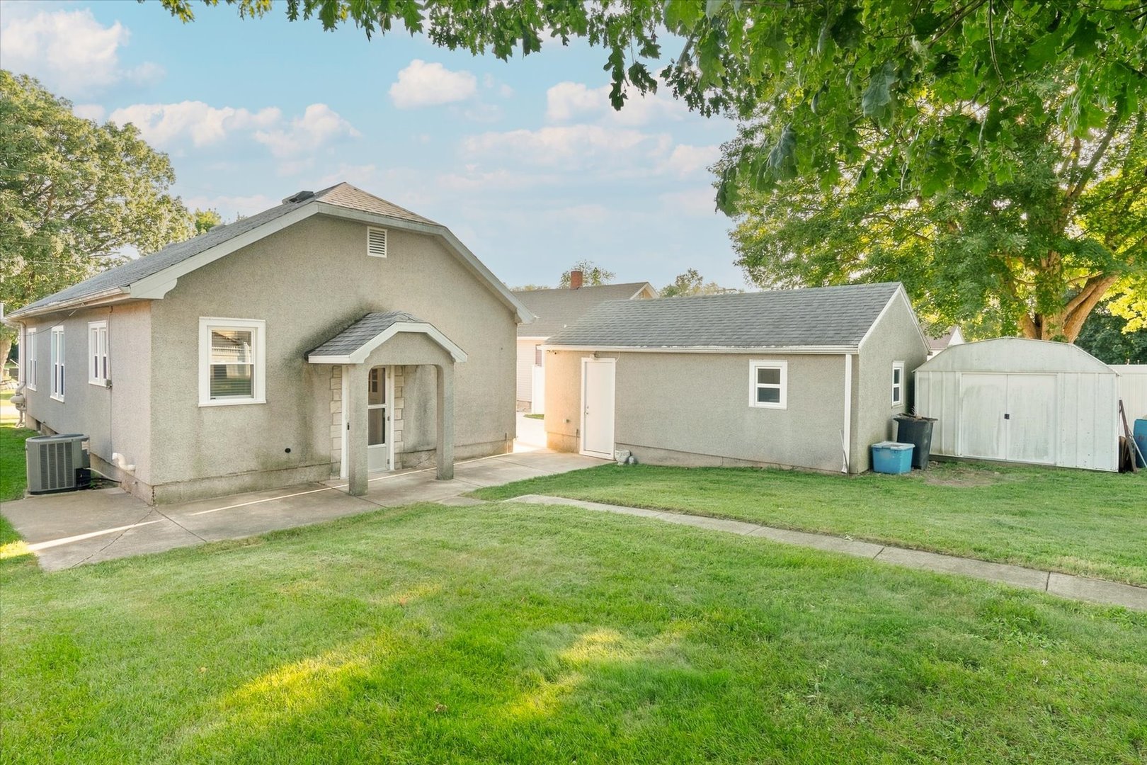 property viewer photo 18