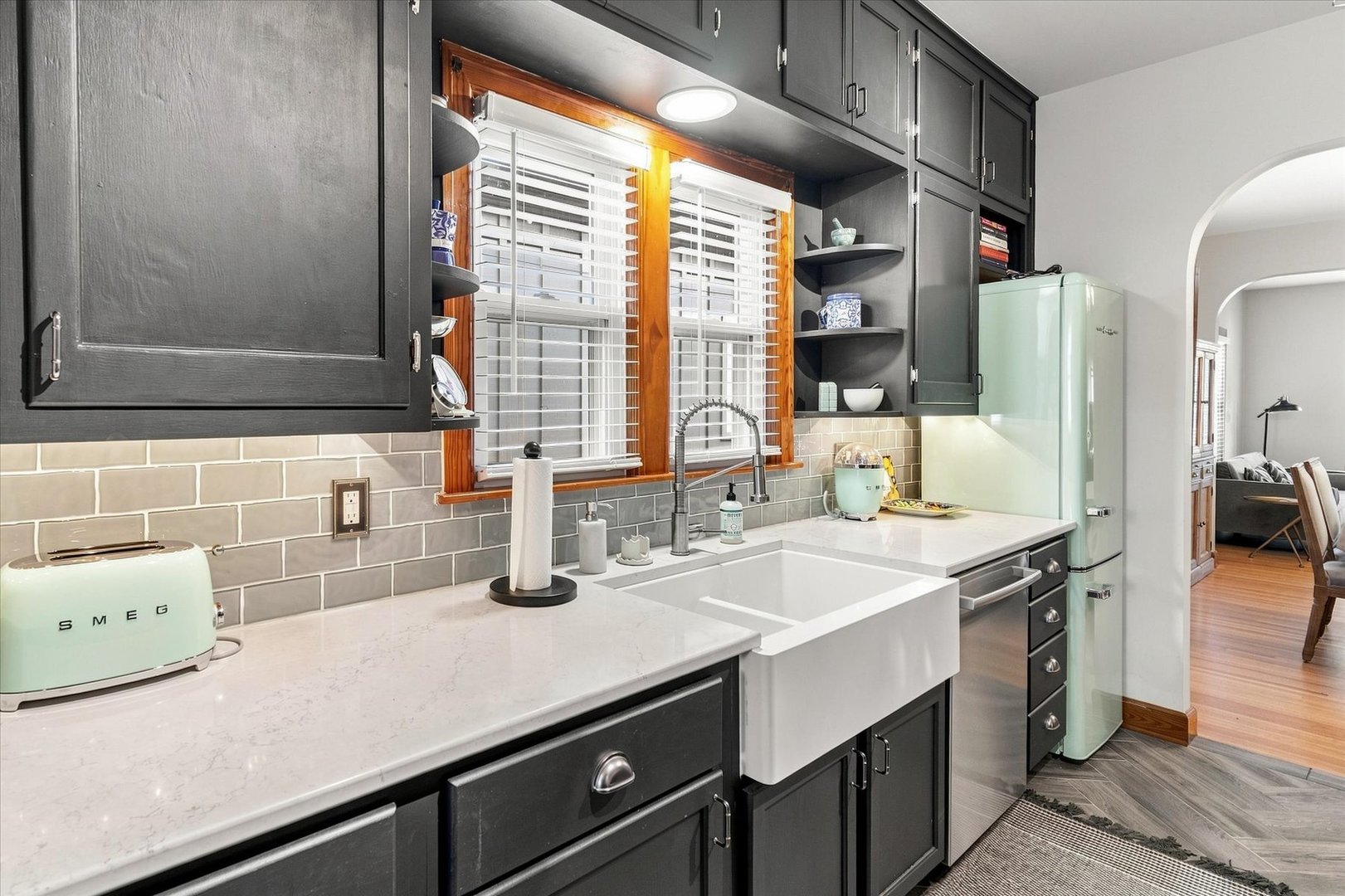 property viewer photo 3