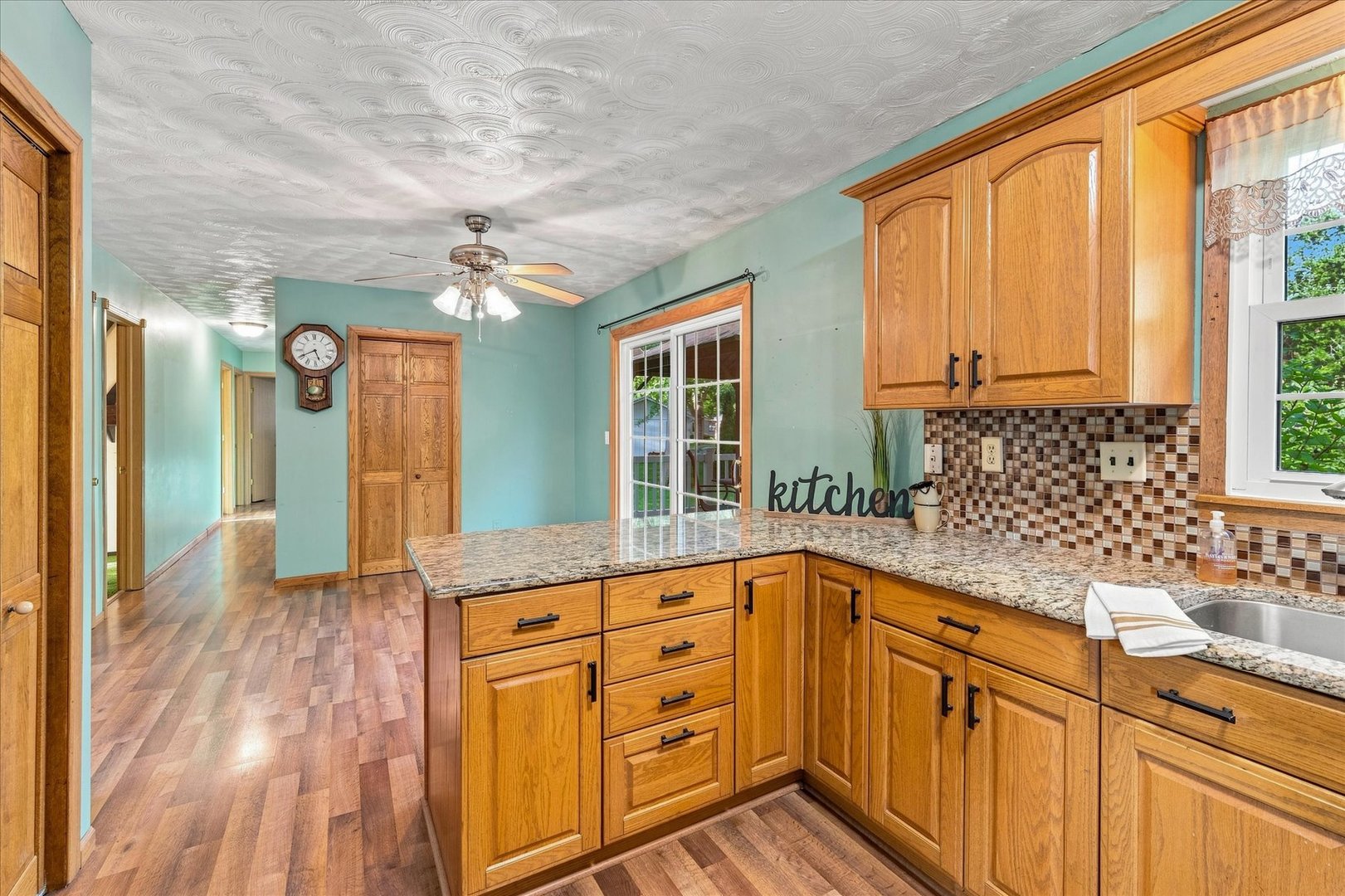 main property photo 16