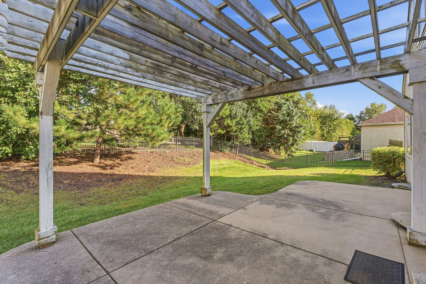 property viewer photo 33