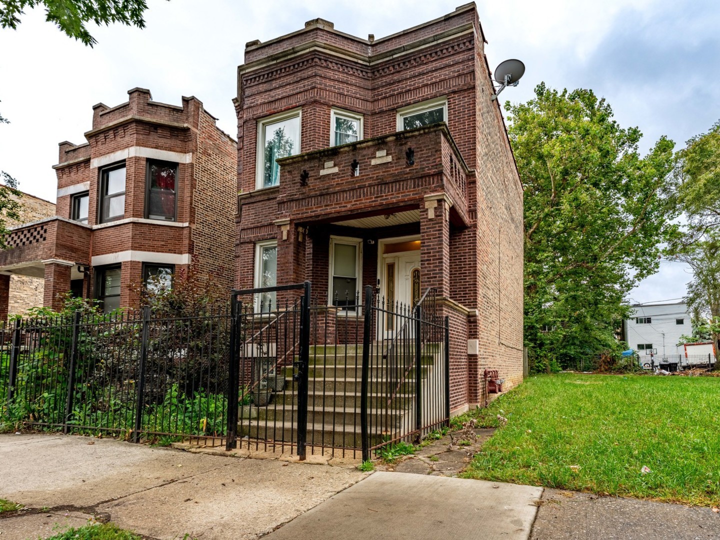 main property photo 1