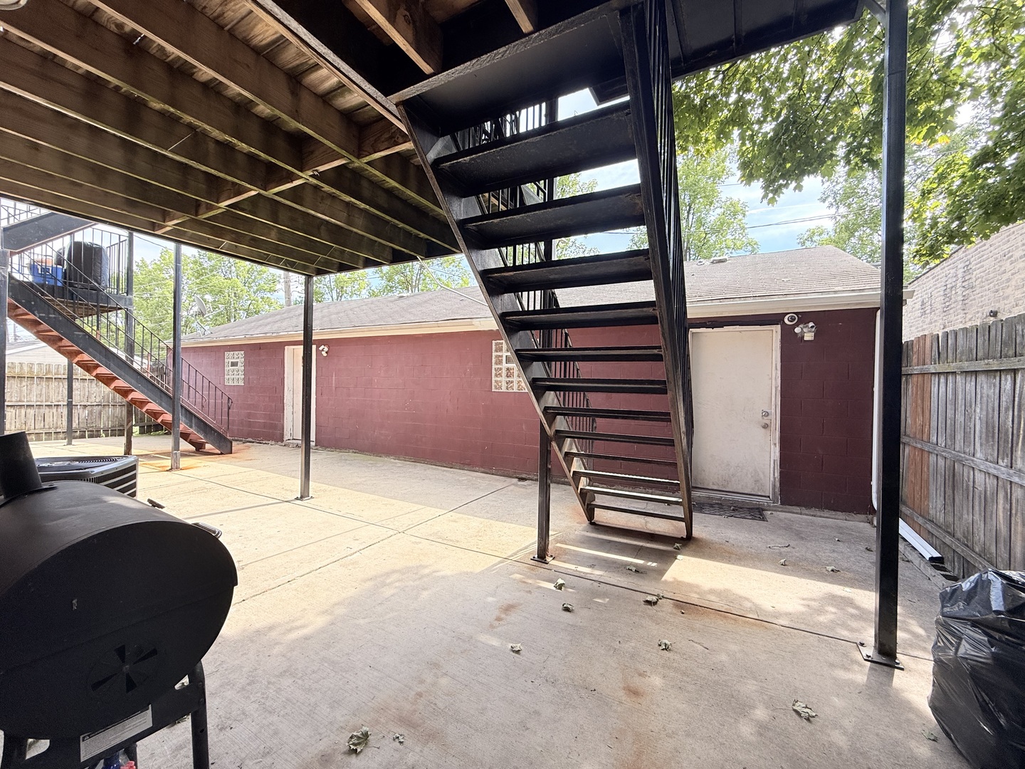 main property photo 23