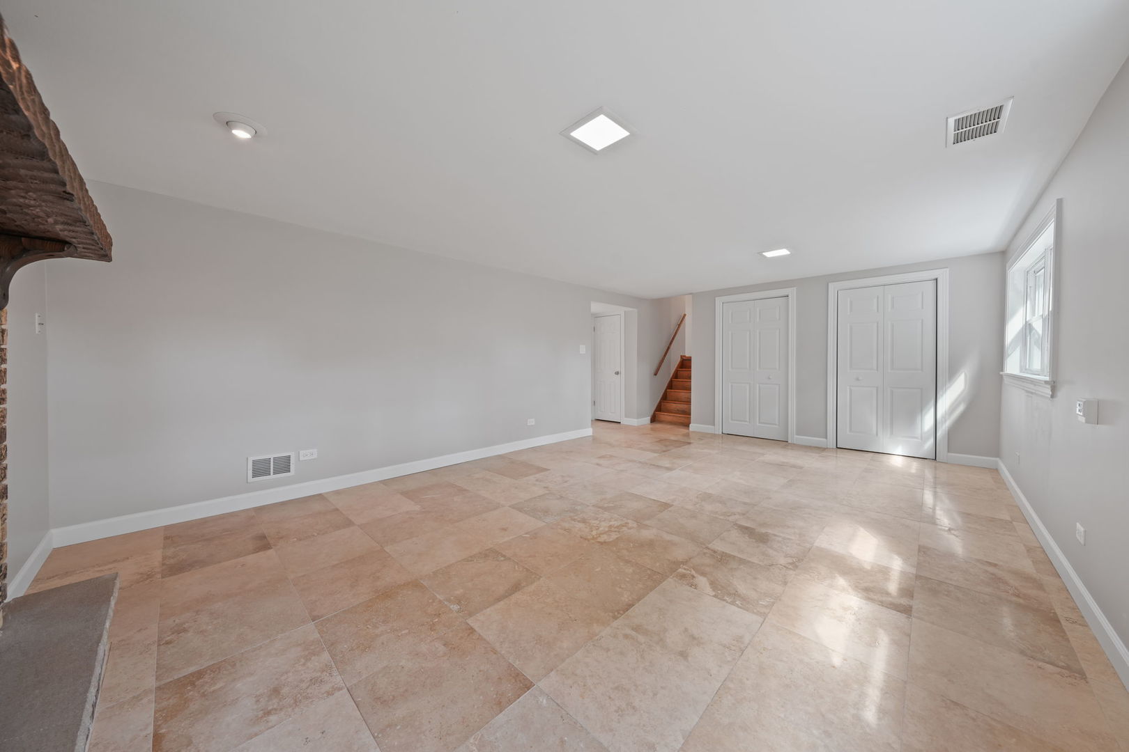 property viewer photo 20