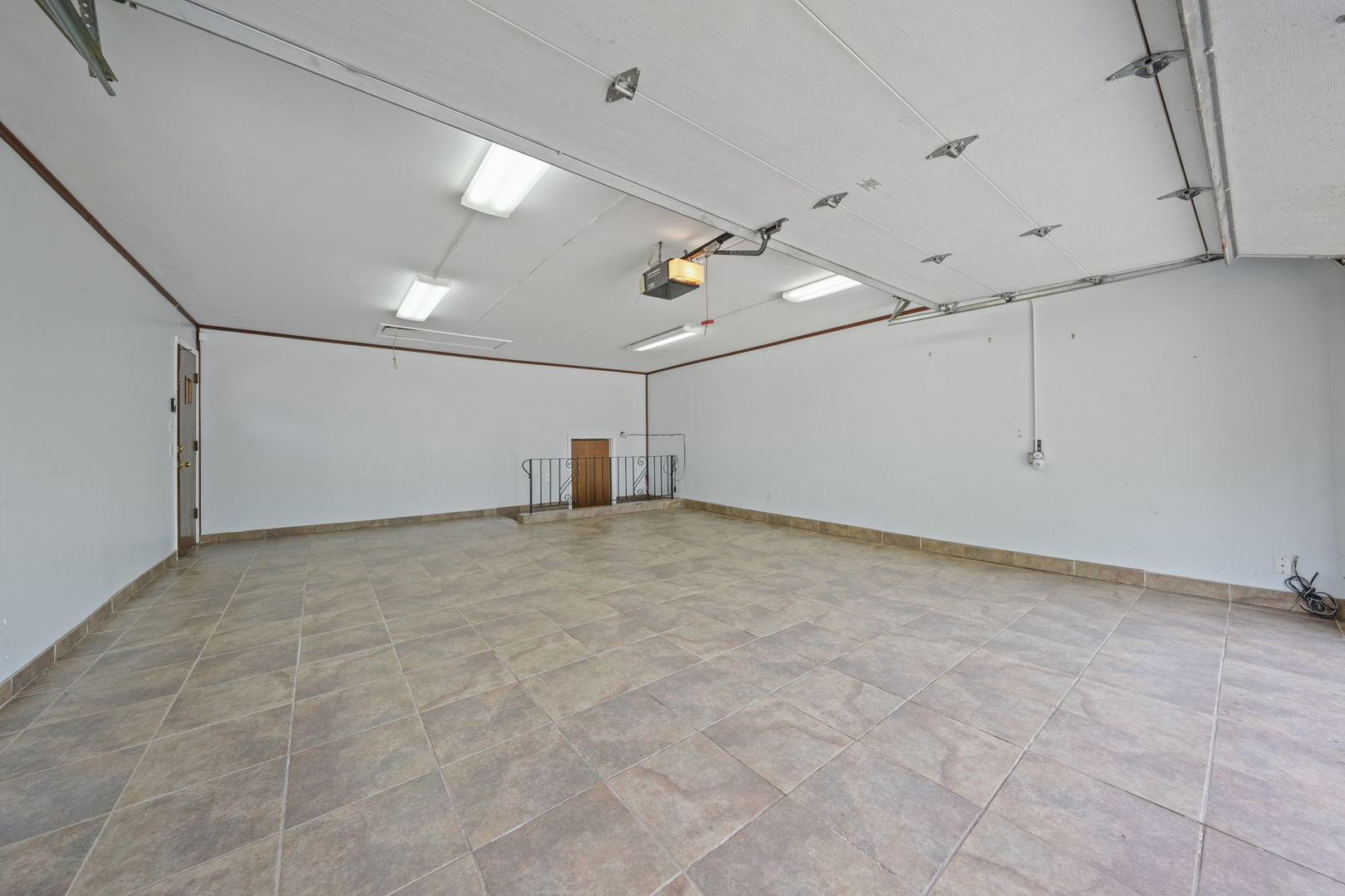 property viewer photo 22