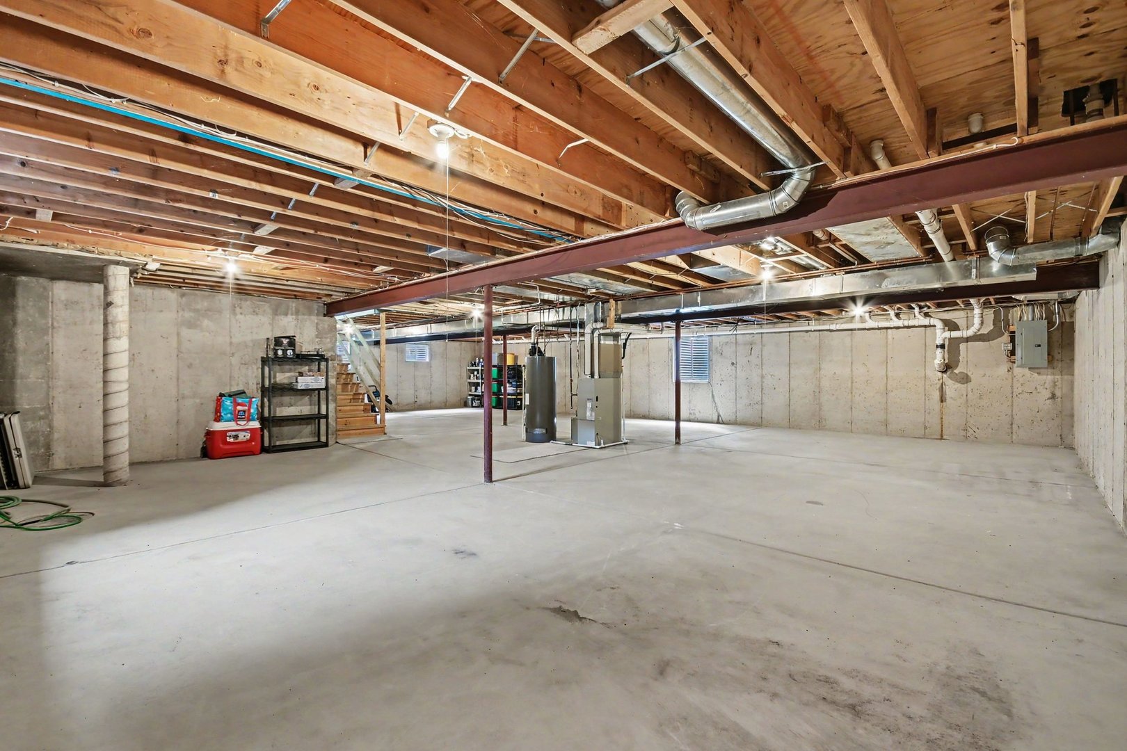main property photo 17