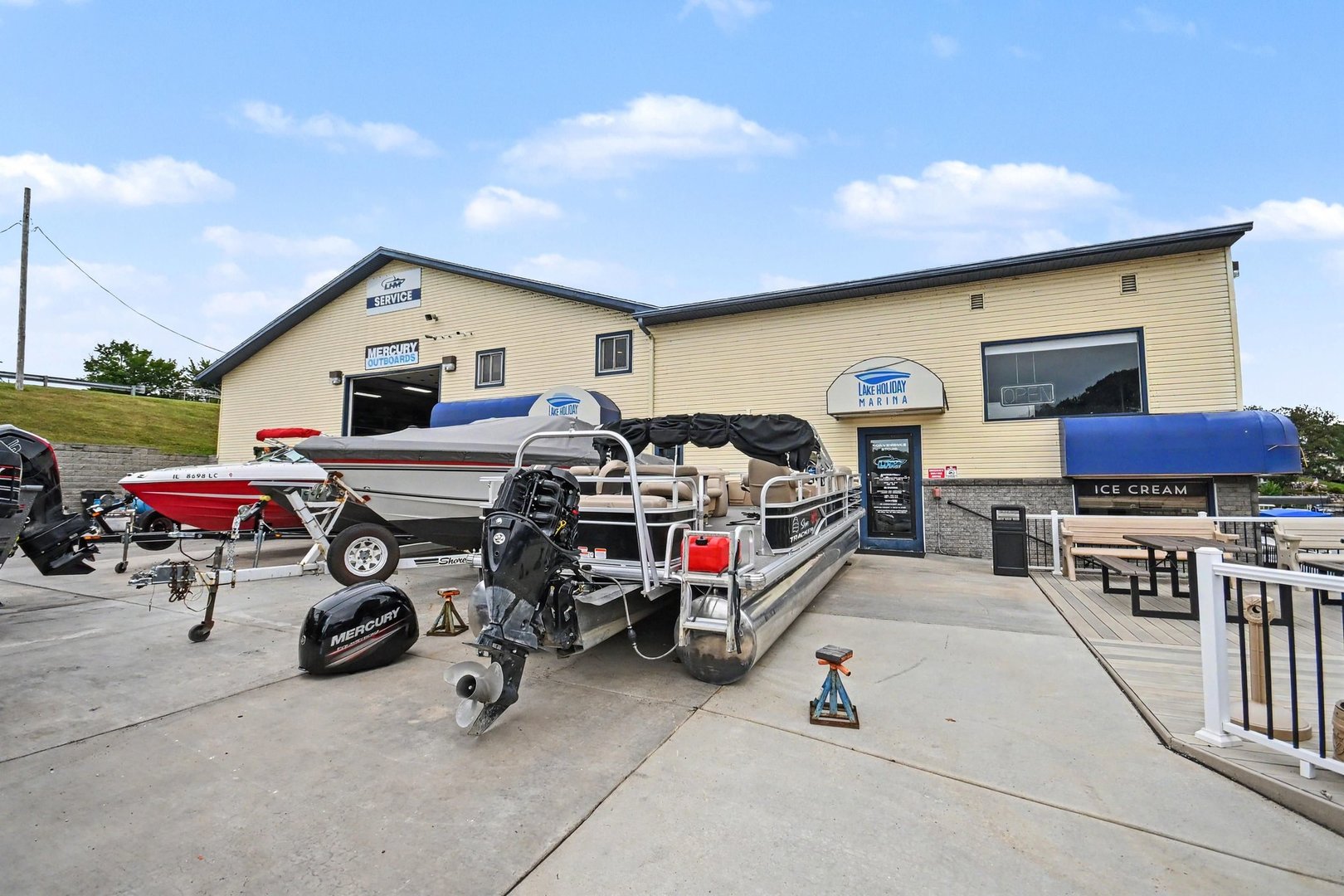 main property photo 26