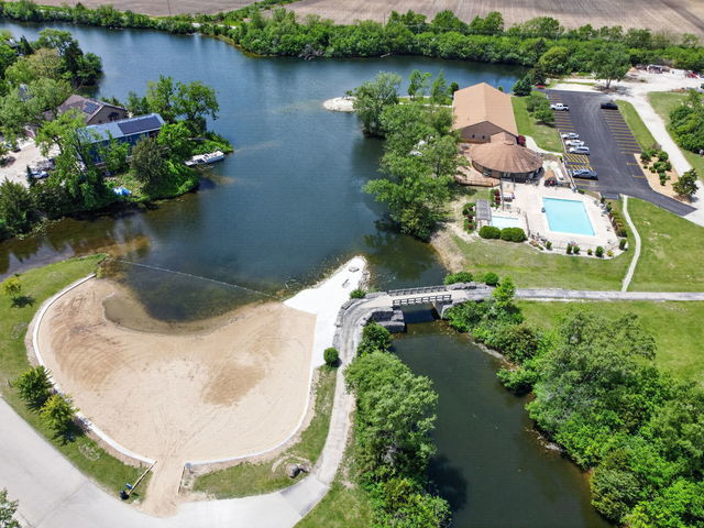 main property photo 42