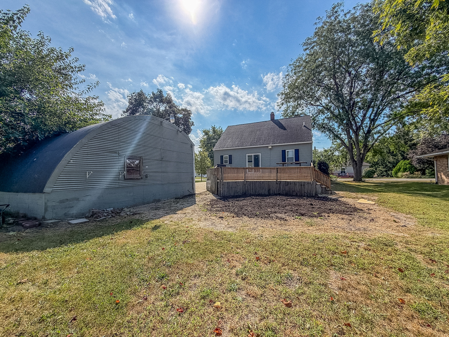 main property photo 32