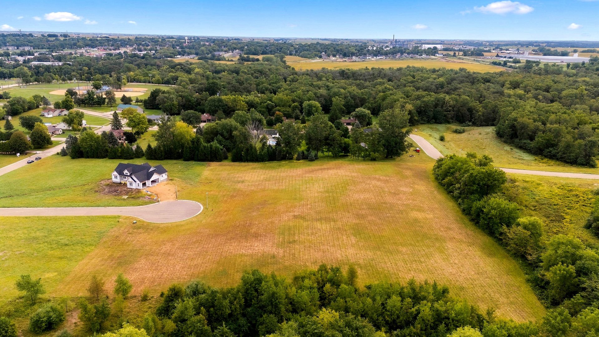 main property photo 5