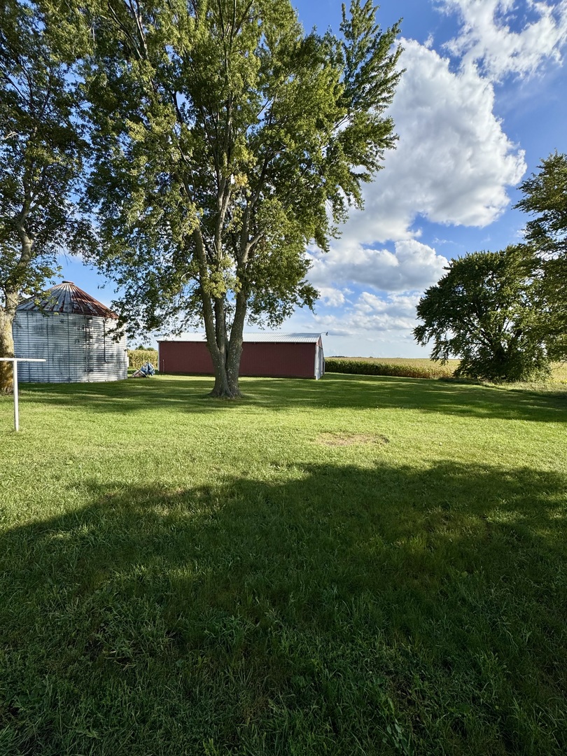 main property photo 17