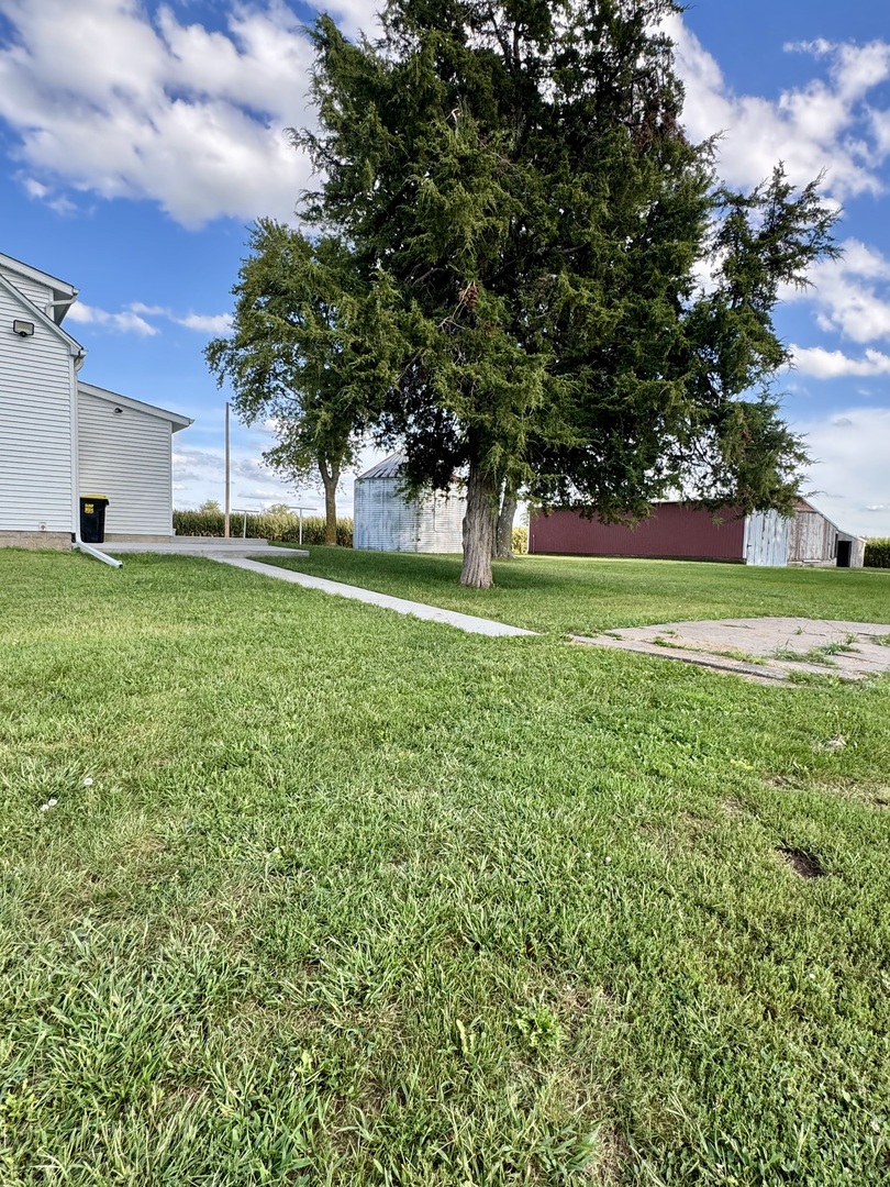 main property photo 20