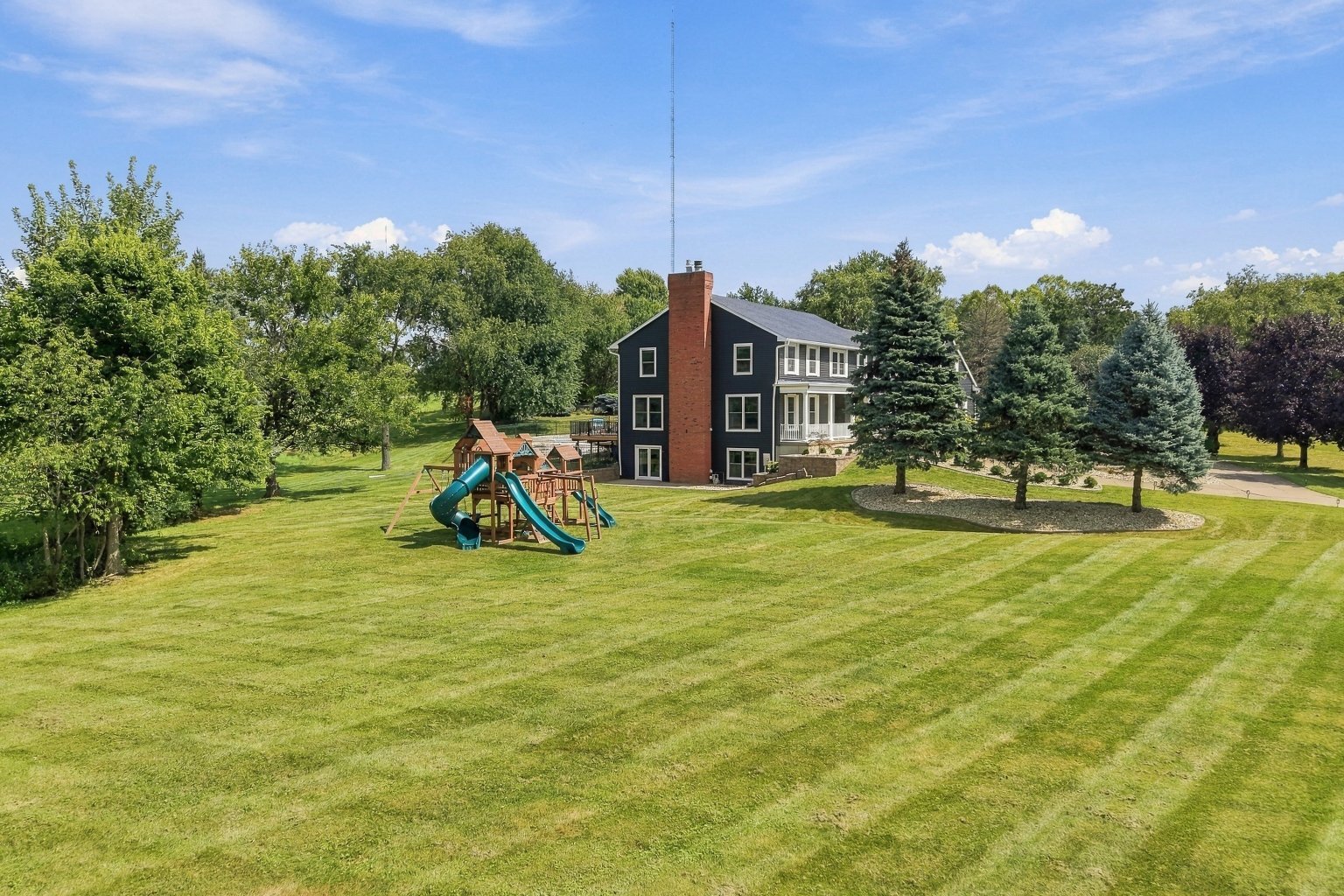main property photo 4
