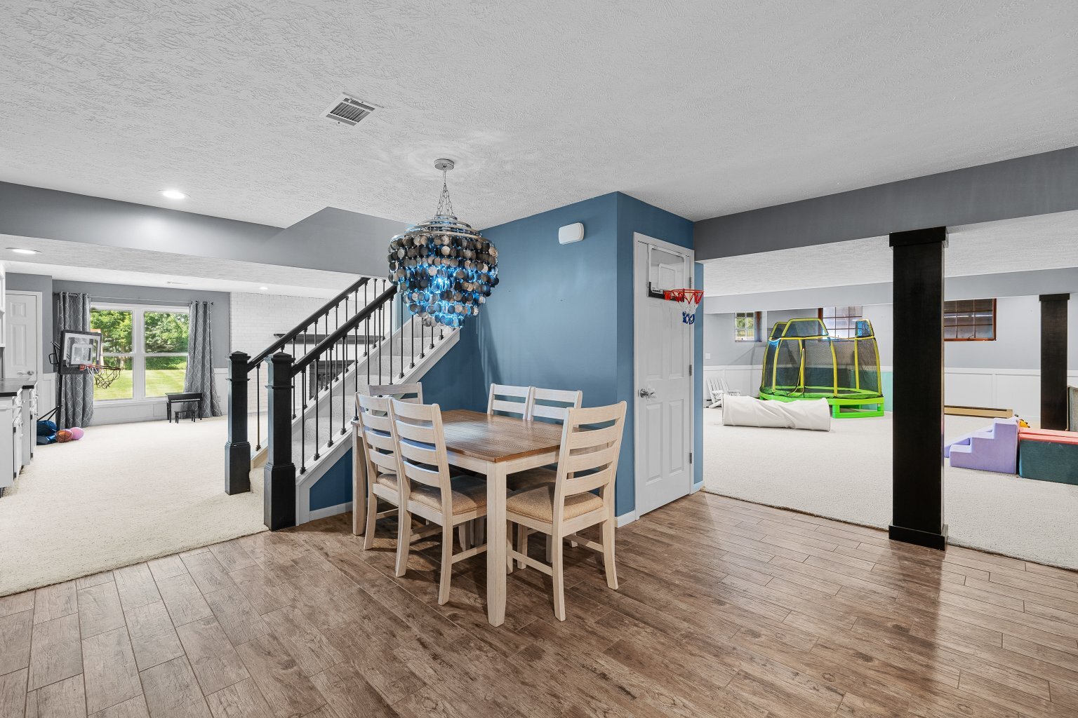main property photo 77