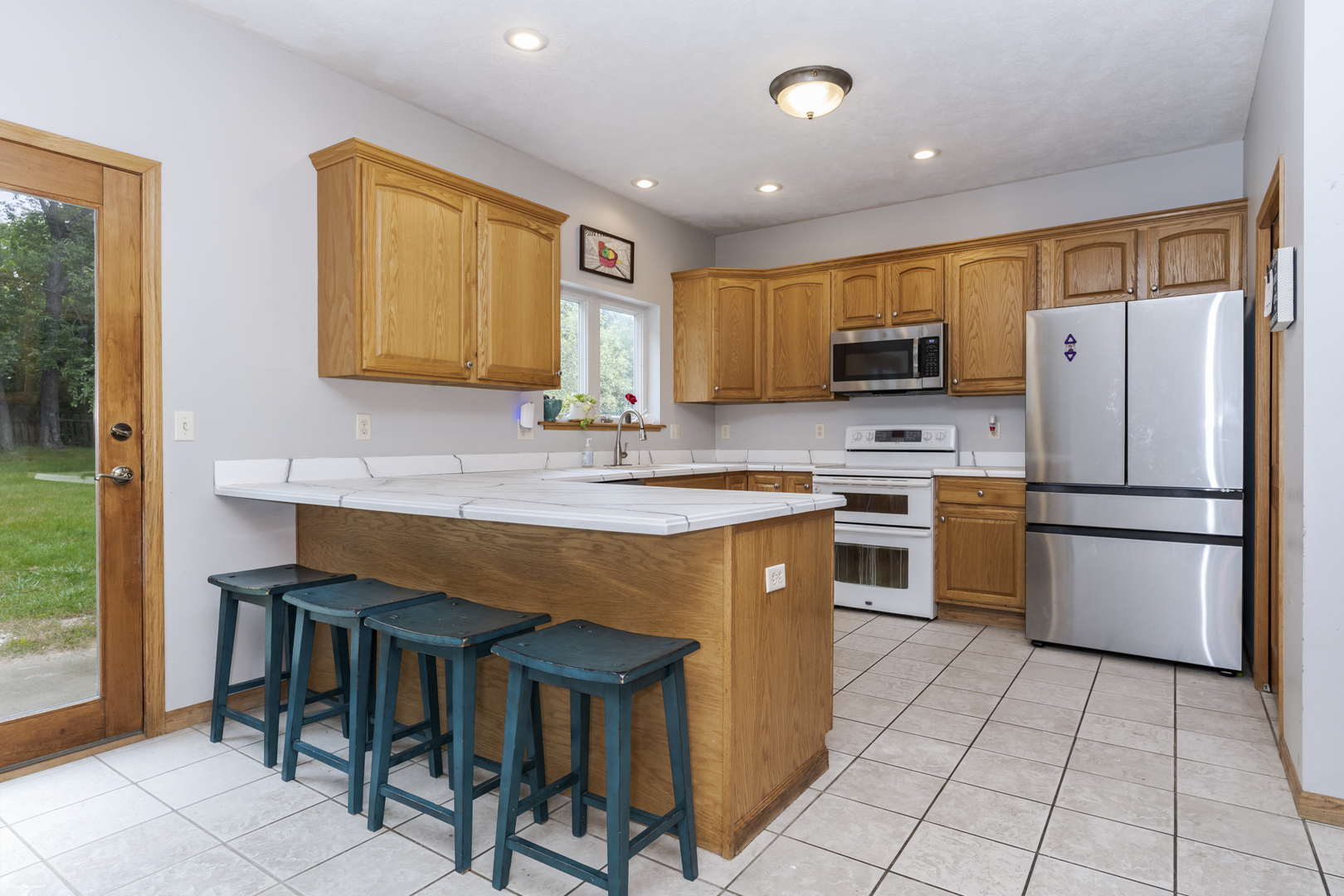 main property photo 13