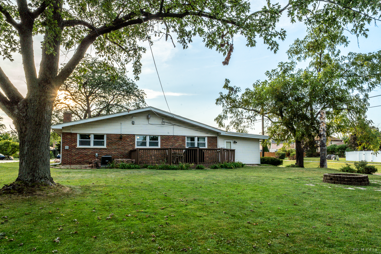 main property photo 16
