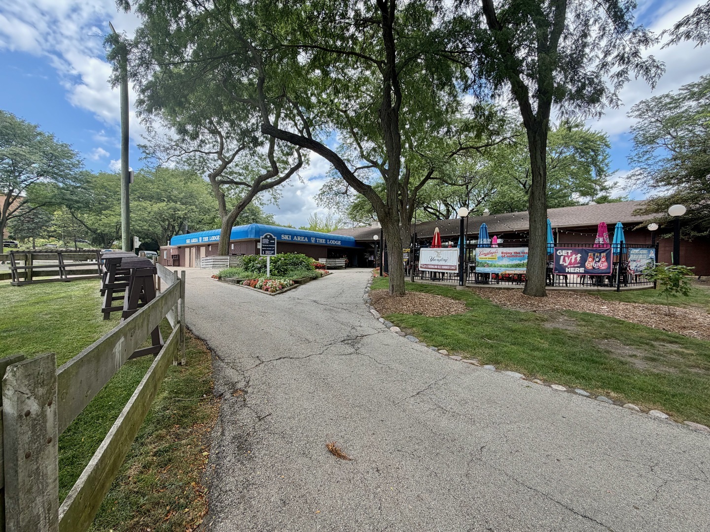 main property photo 14
