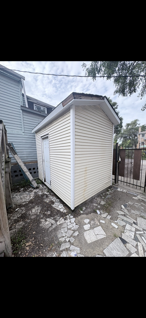 main property photo 22