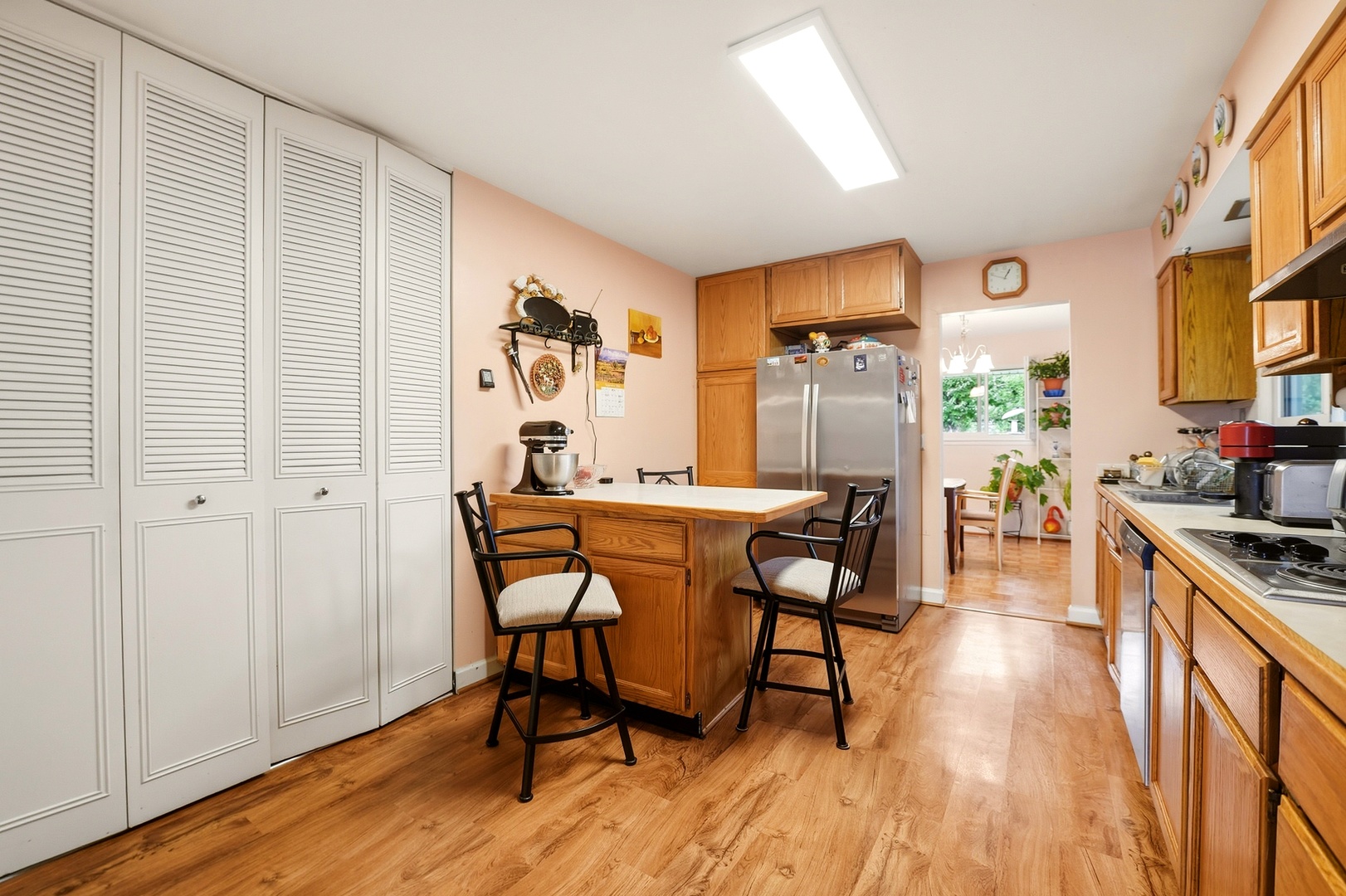 main property photo 7