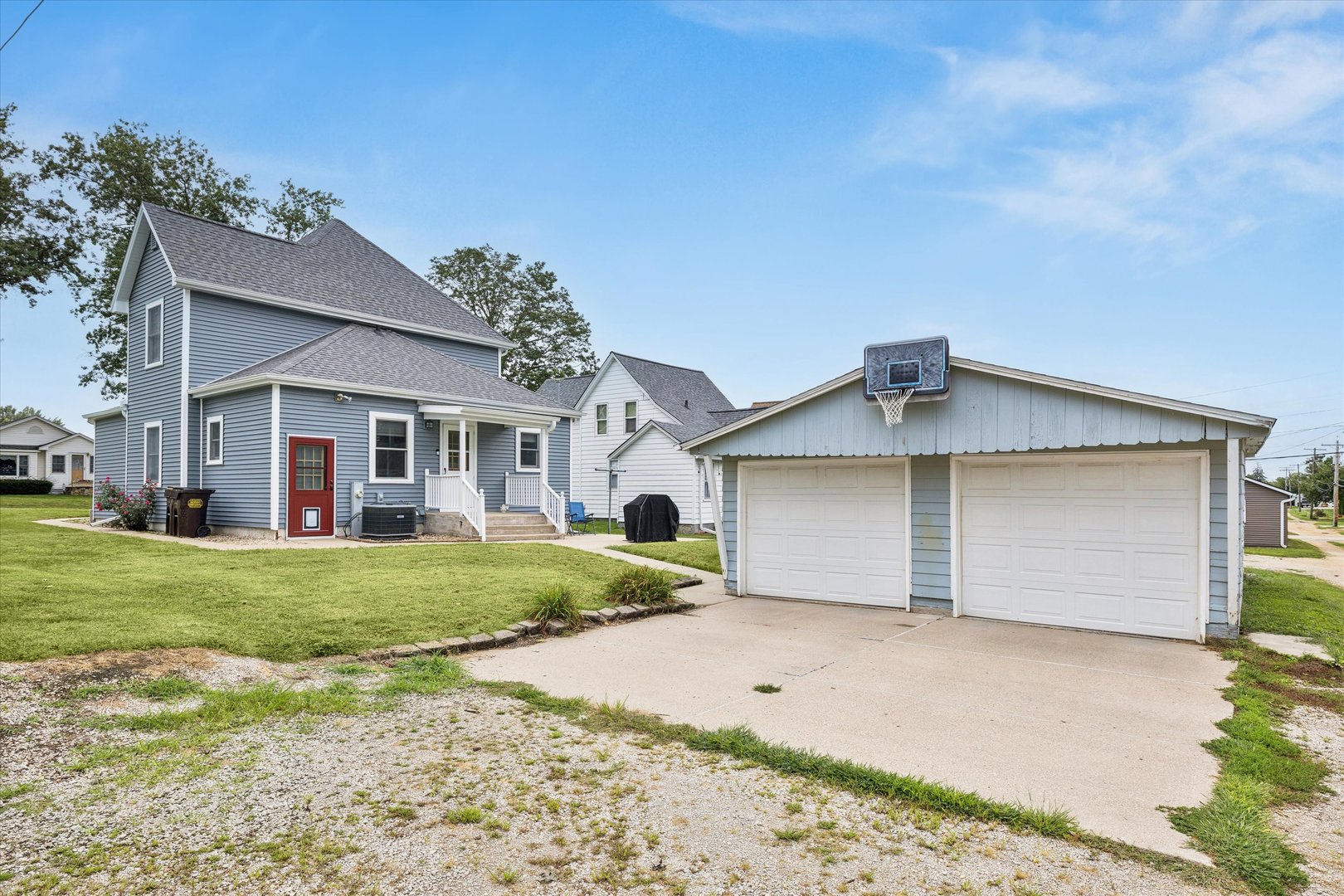 main property photo 2