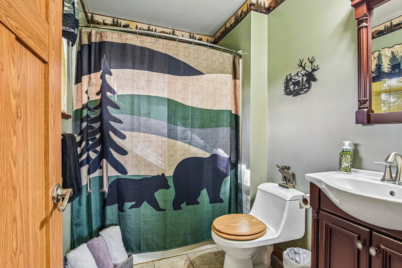 main property photo 9