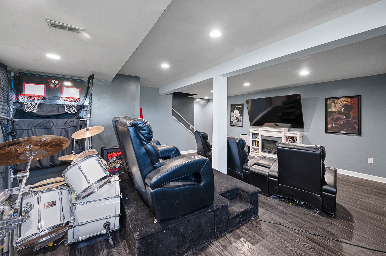 main property photo 19