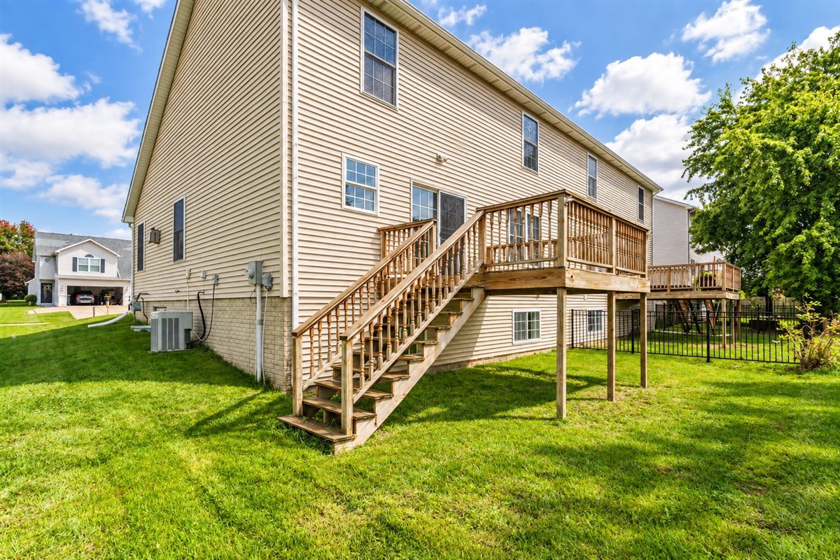 main property photo 31