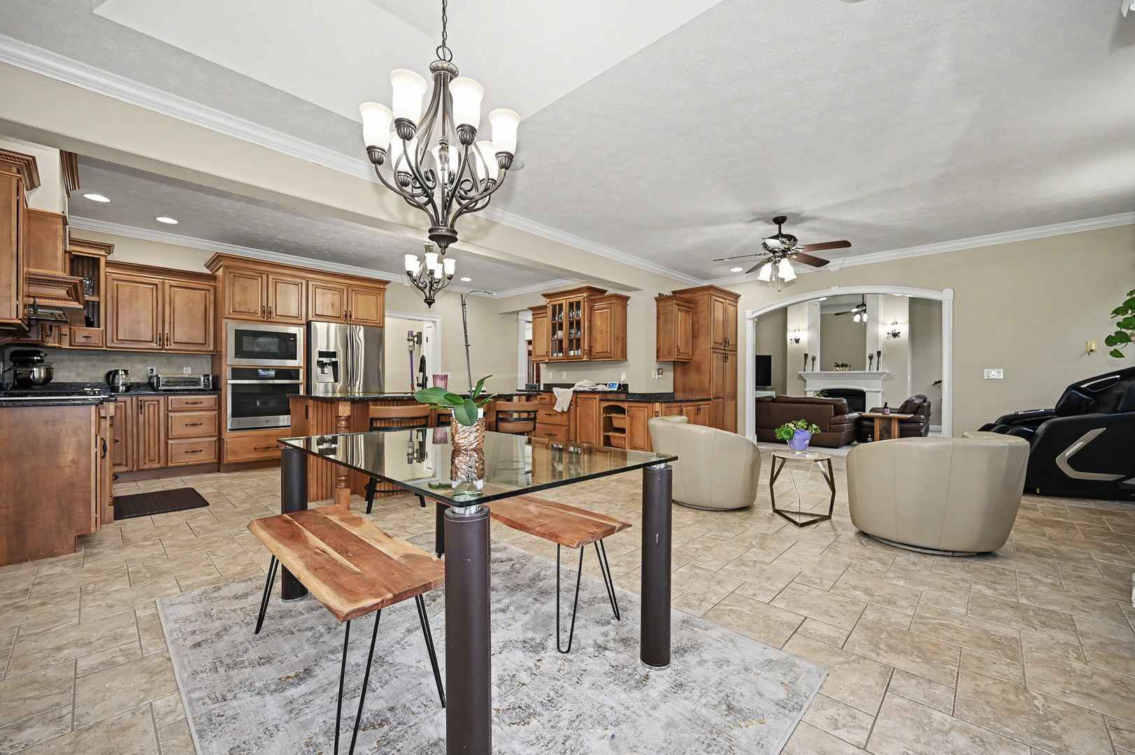 main property photo 77