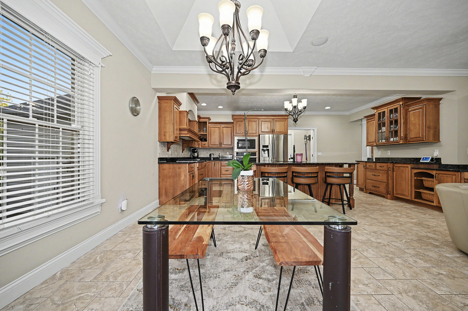 main property photo 78
