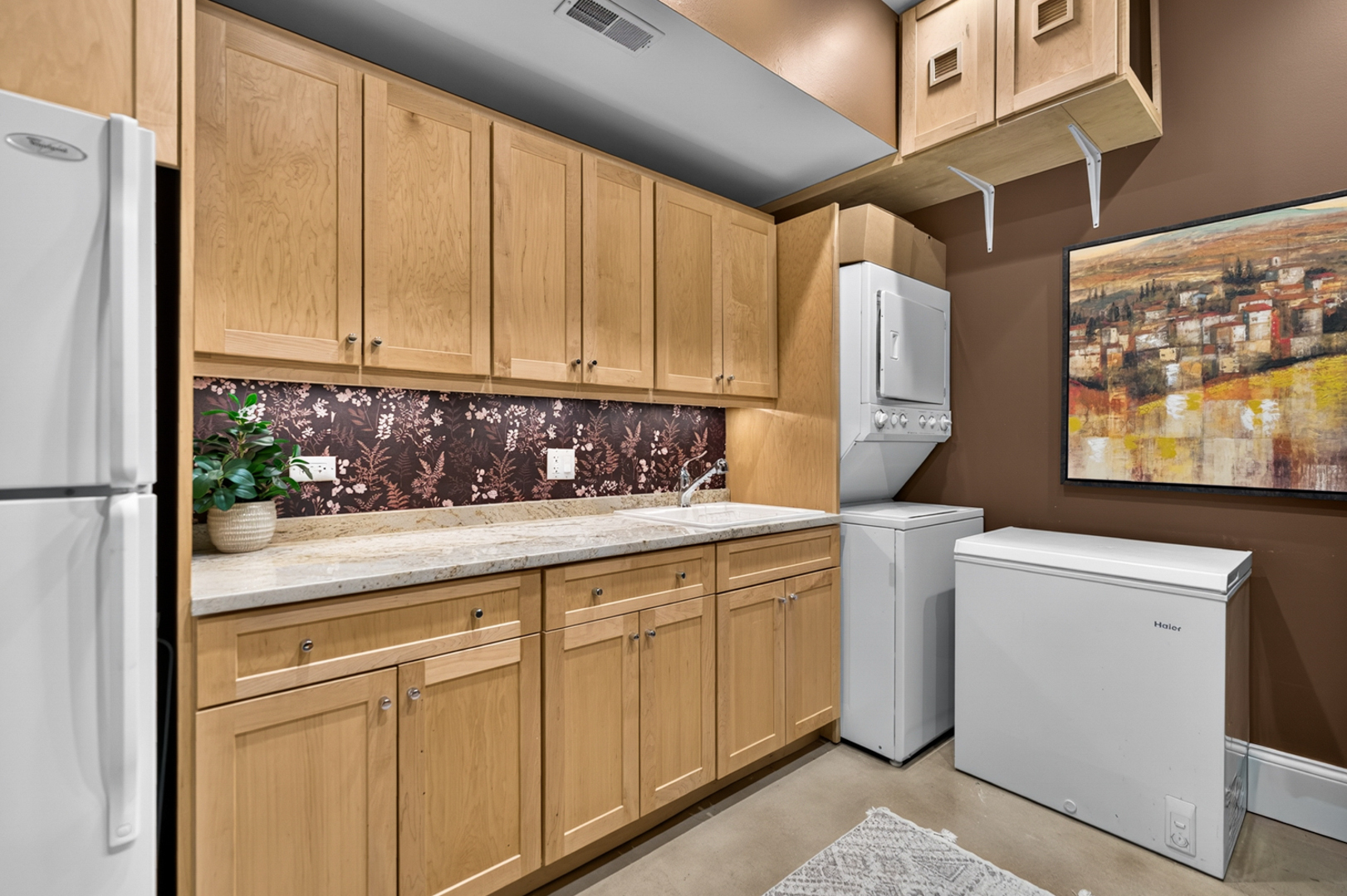 main property photo 67