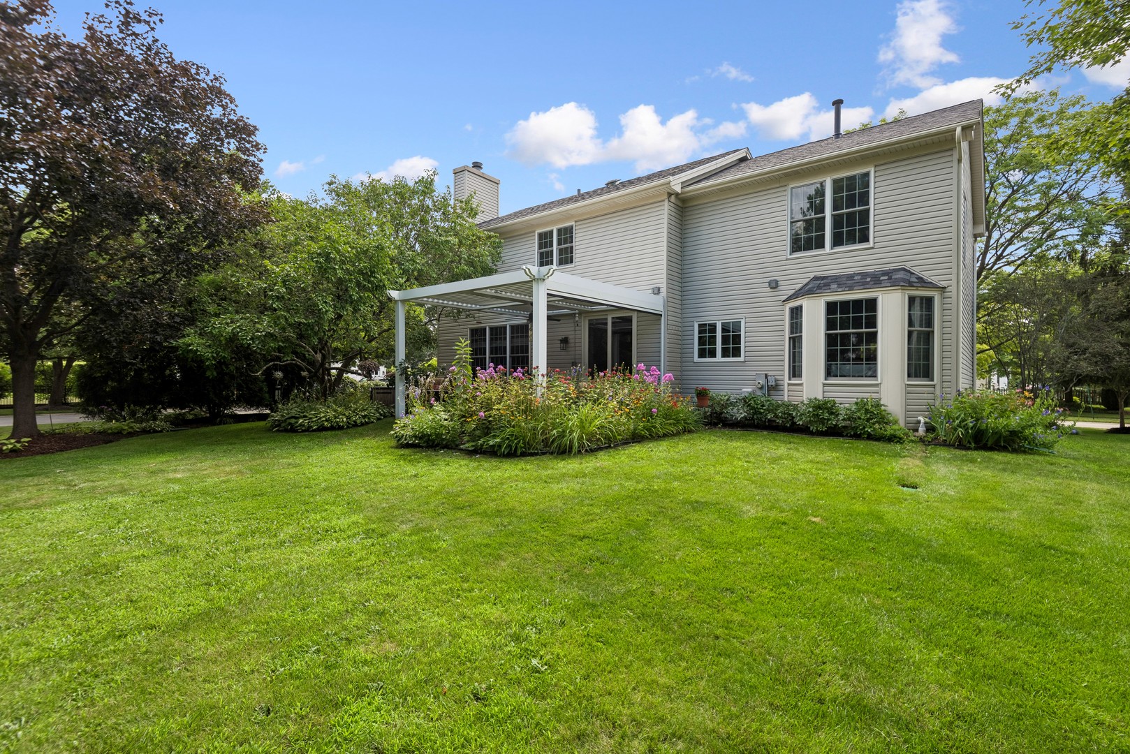 main property photo 23