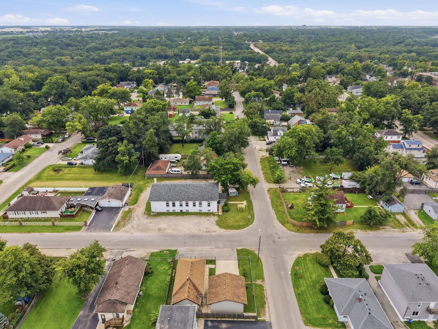 main property photo 23