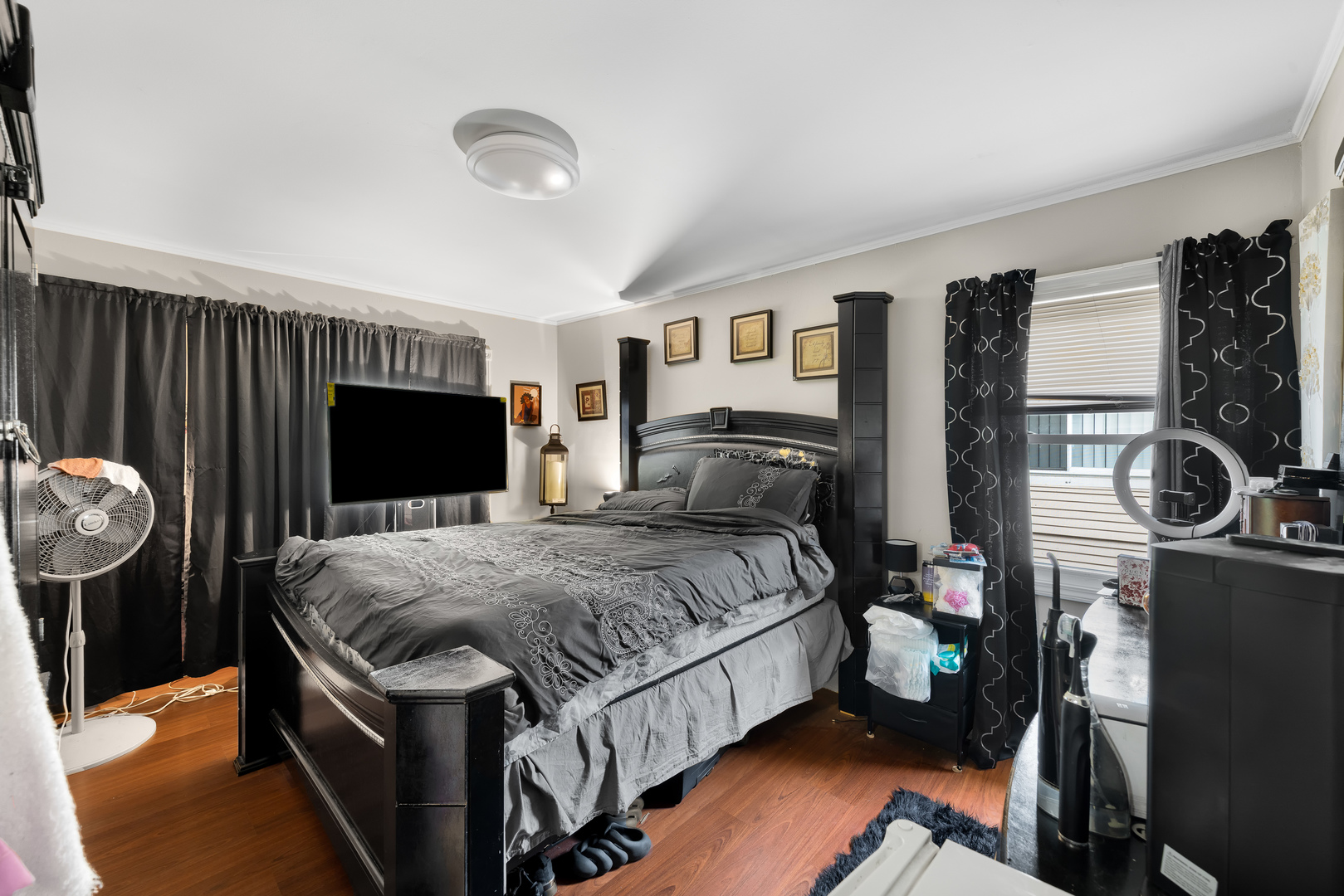 main property photo 9