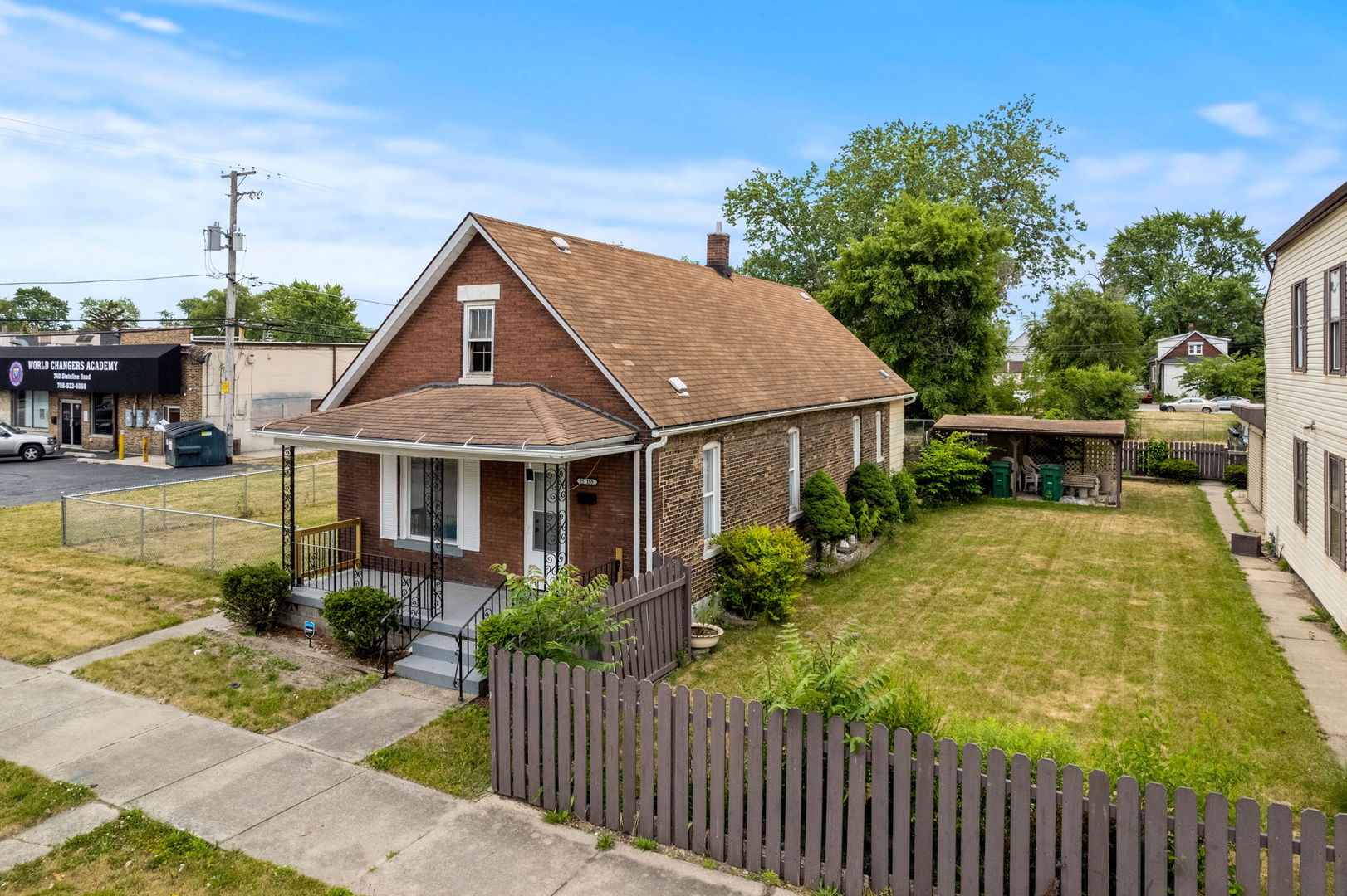 main property photo 21