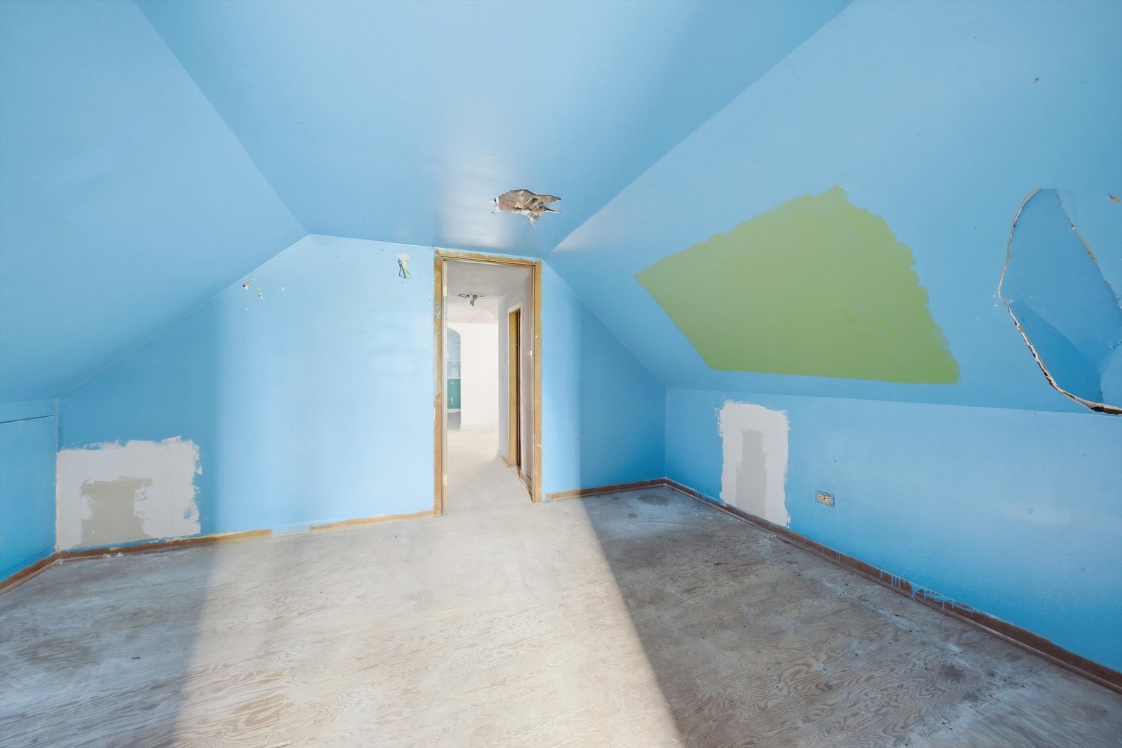 main property photo 15