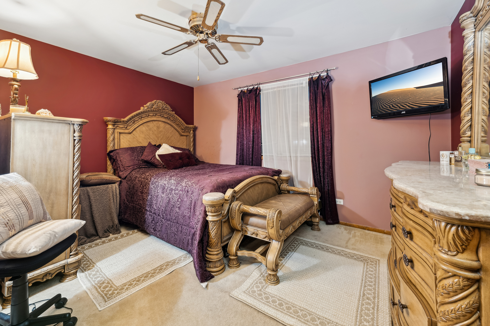 main property photo 9