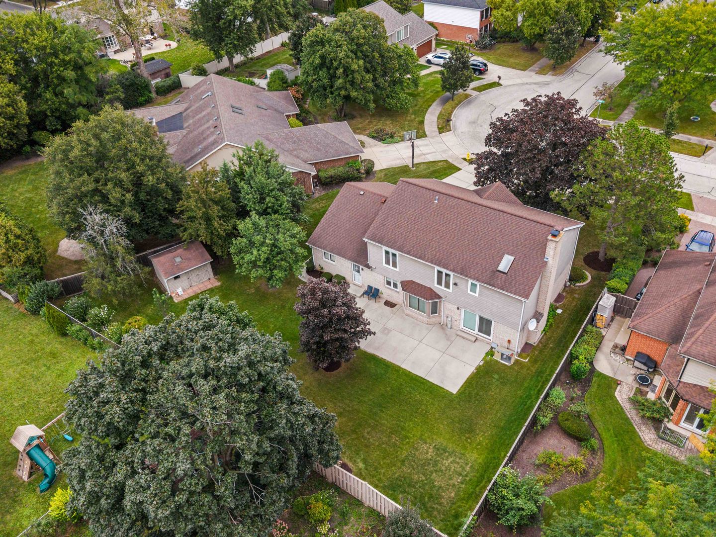 main property photo 34
