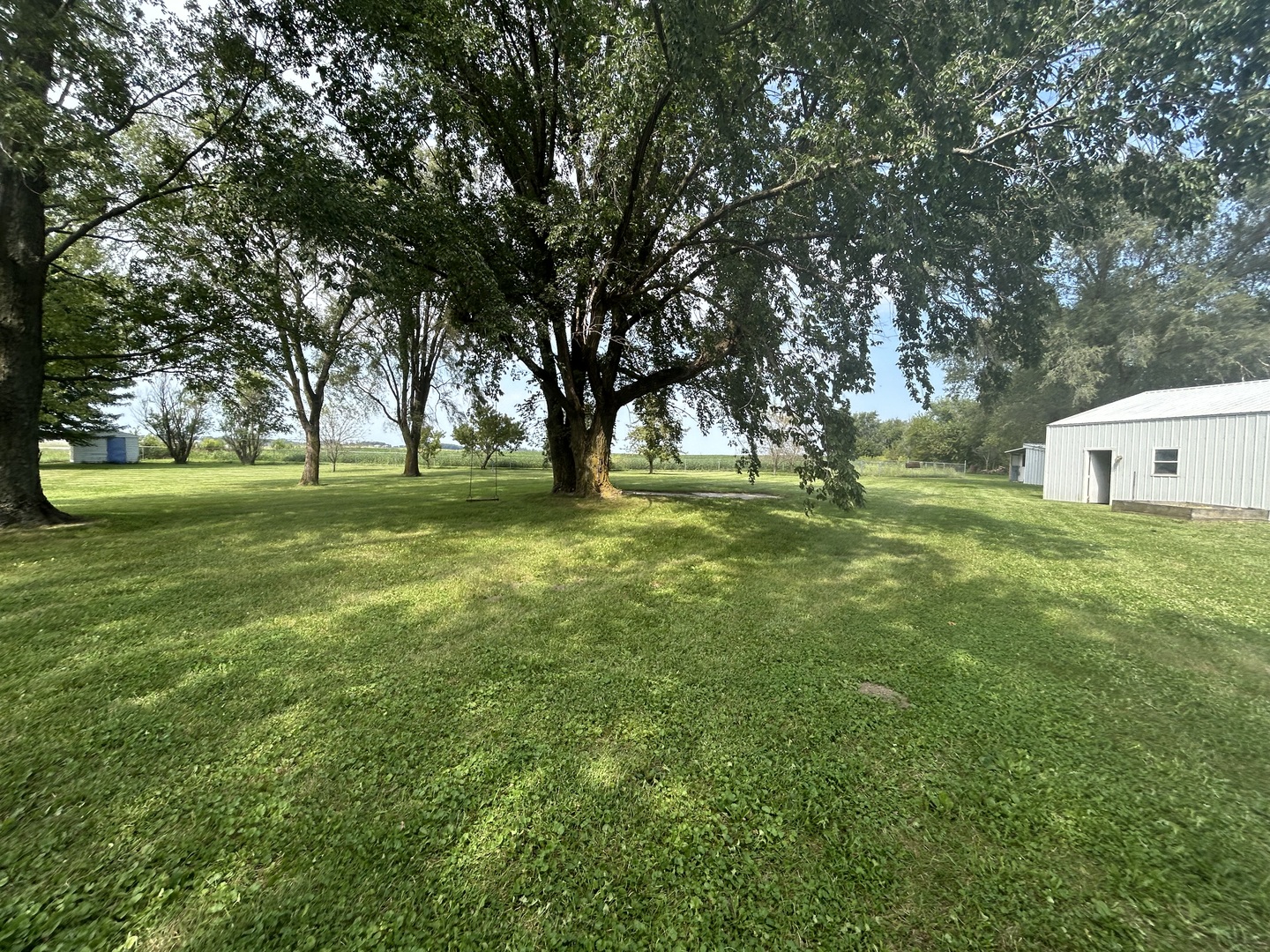 main property photo 11