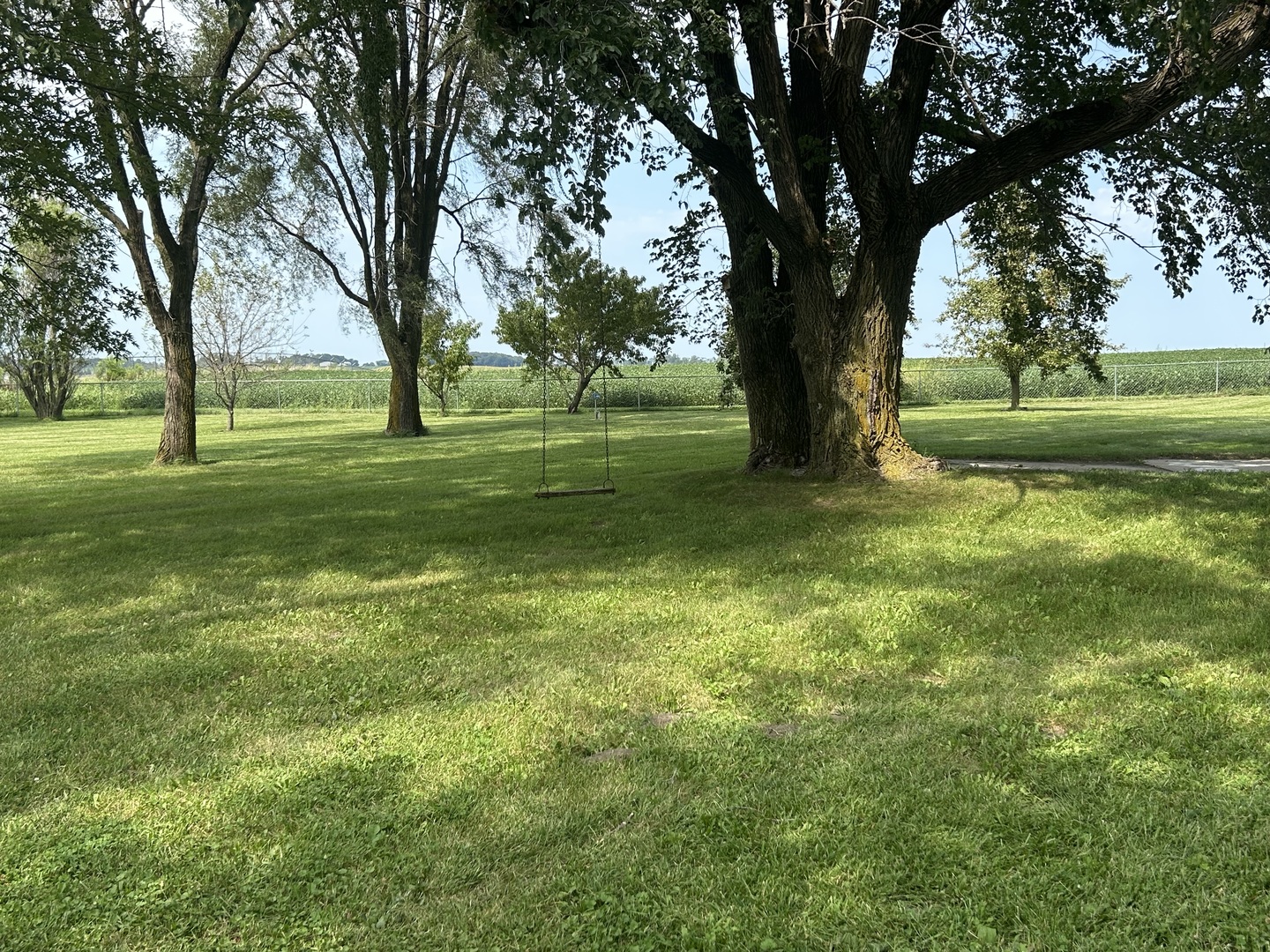 main property photo 12