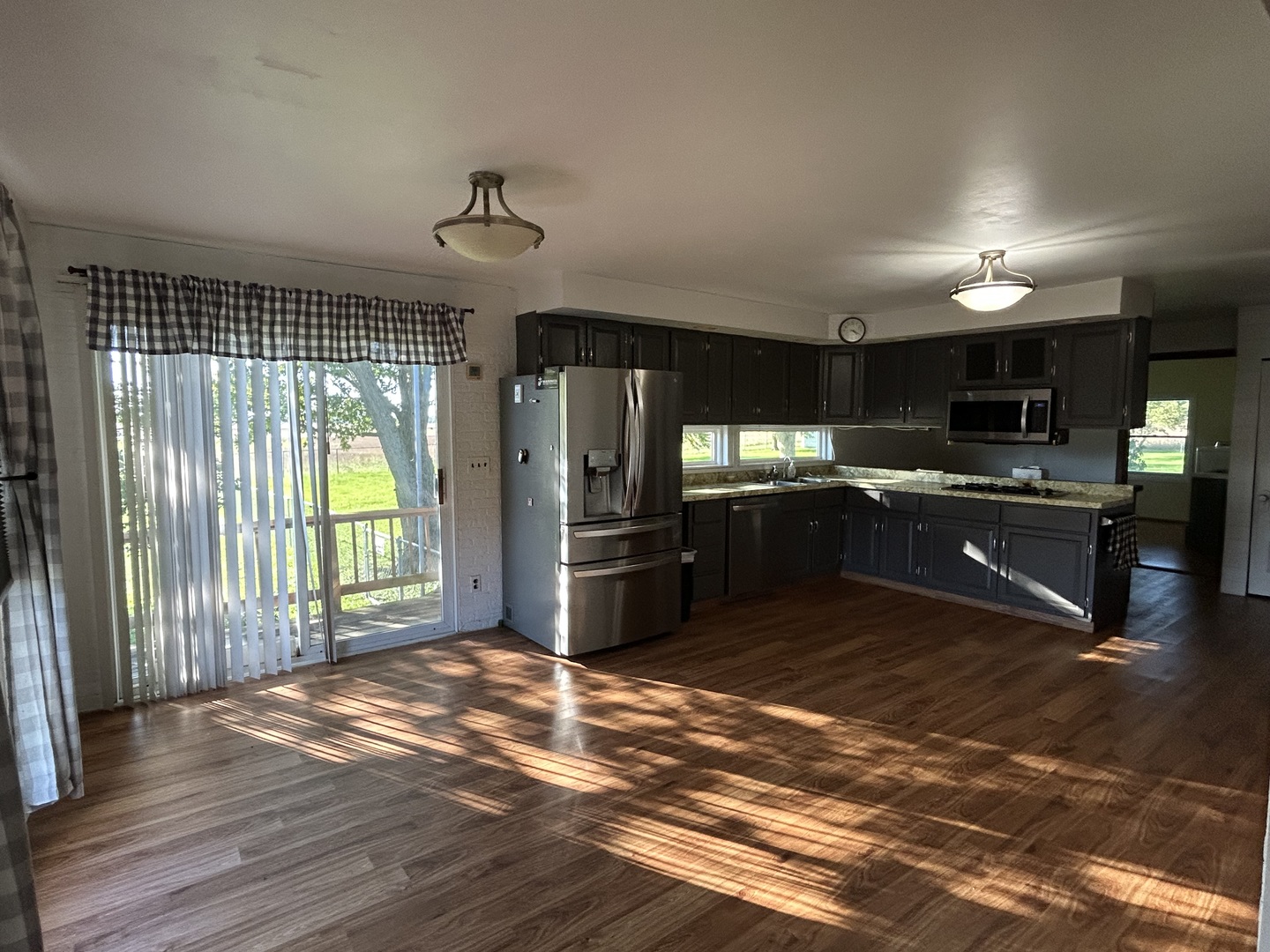 main property photo 49
