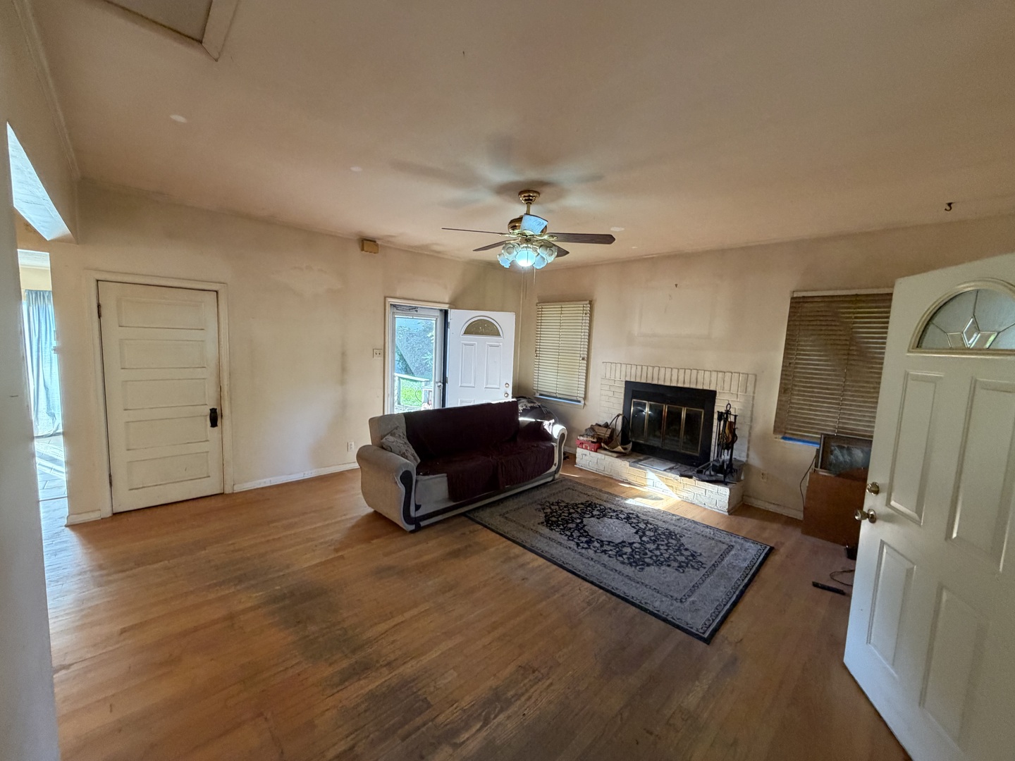 main property photo 12