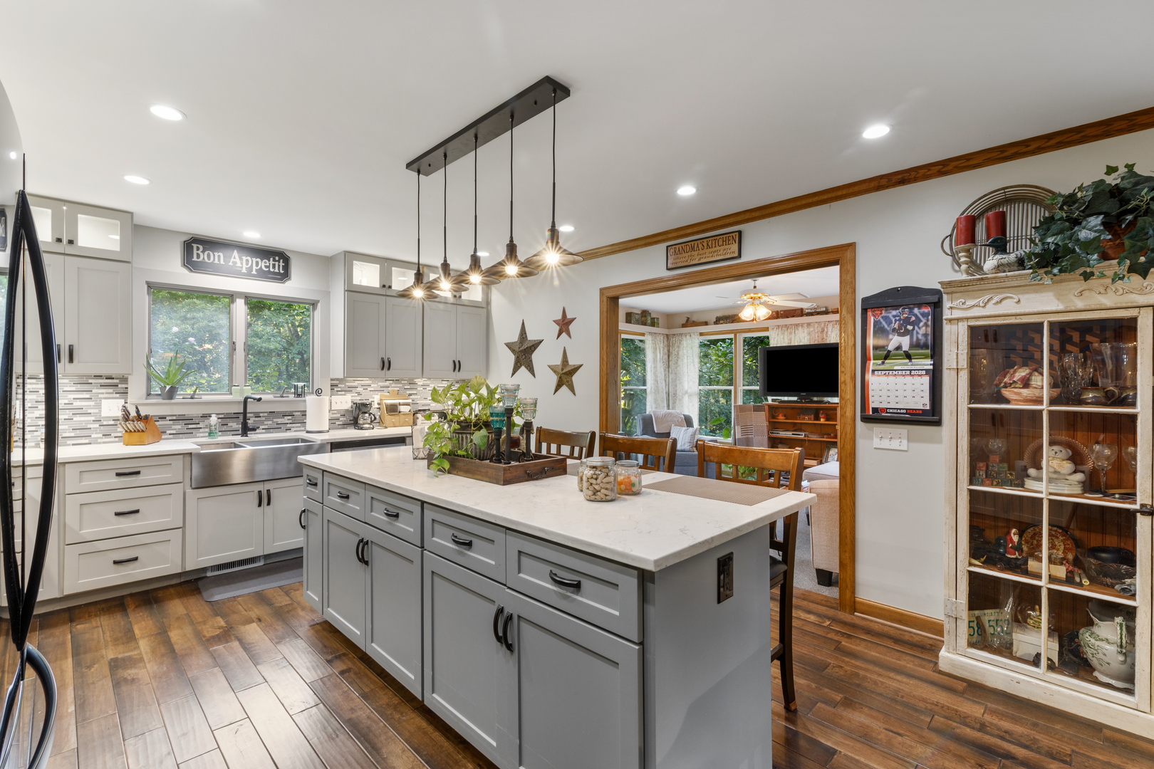main property photo 15