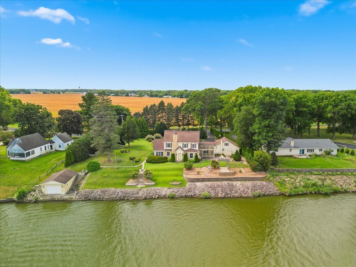 main property photo 10