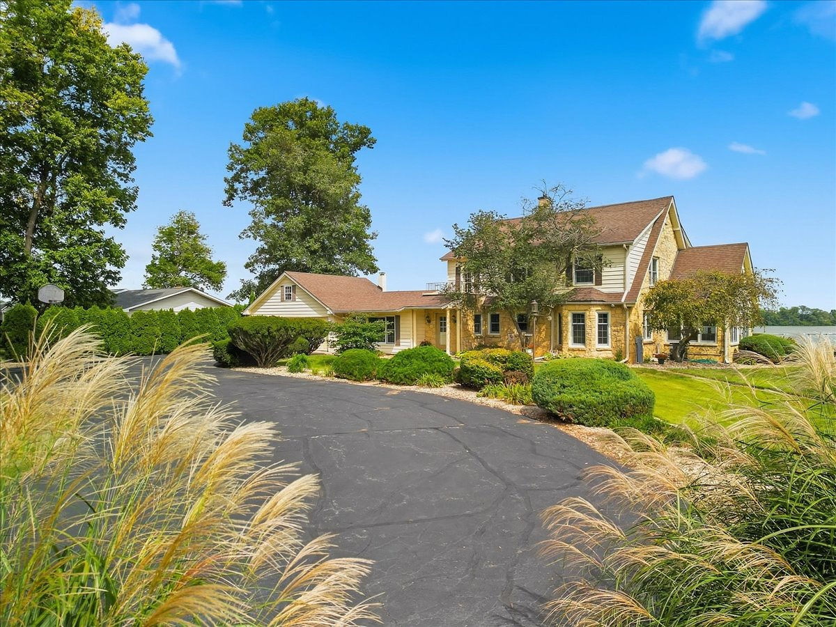 main property photo 19