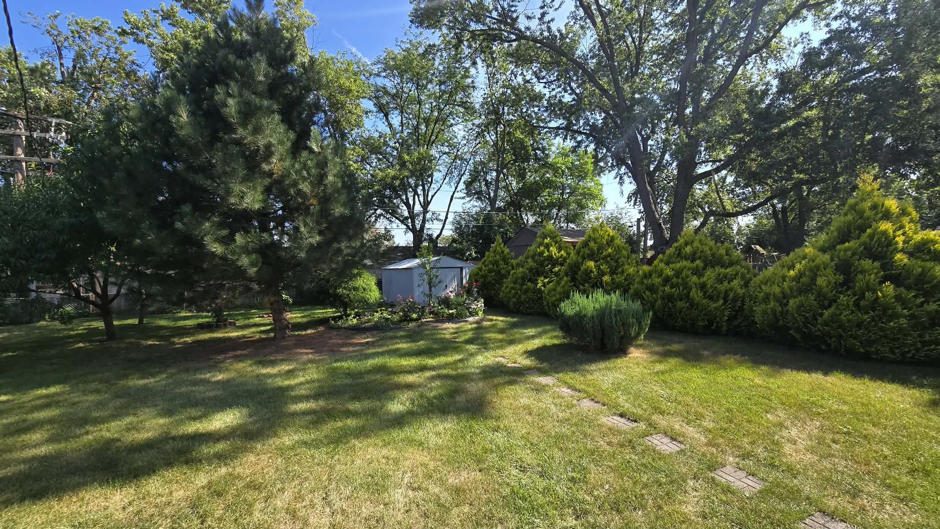 main property photo 22