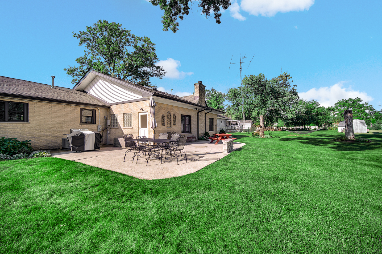 main property photo 45