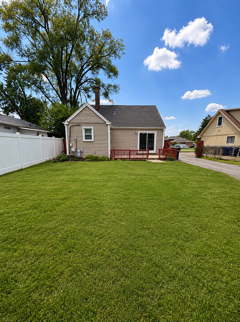 main property photo 18