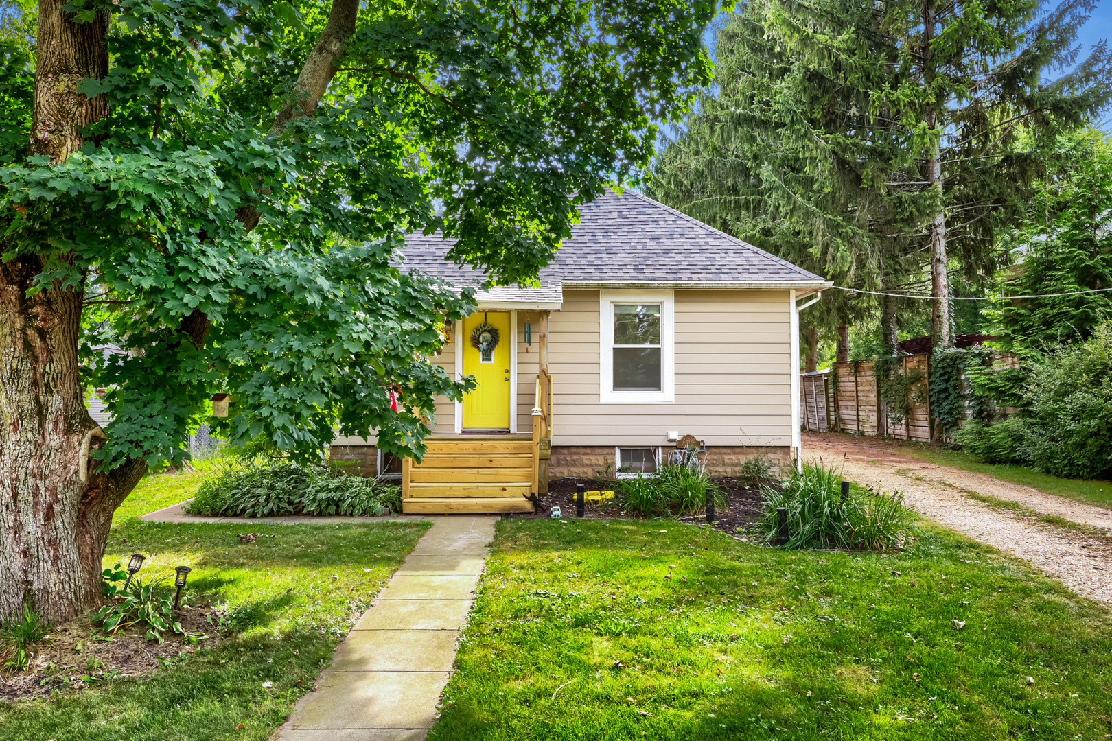 main property photo 6
