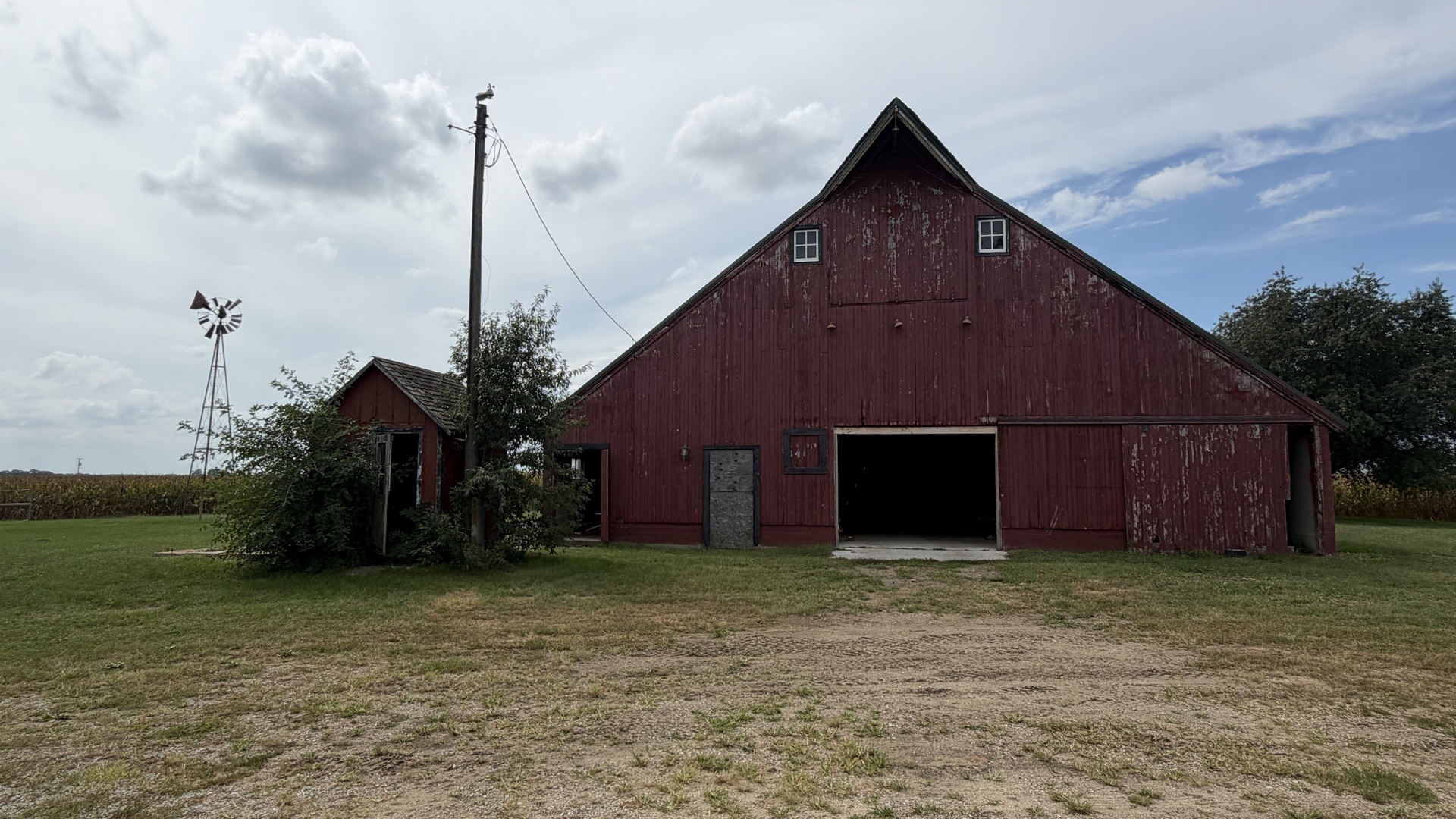 main property photo 27